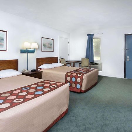 Super 8 By Wyndham Taylorville Il Ngoại thất bức ảnh