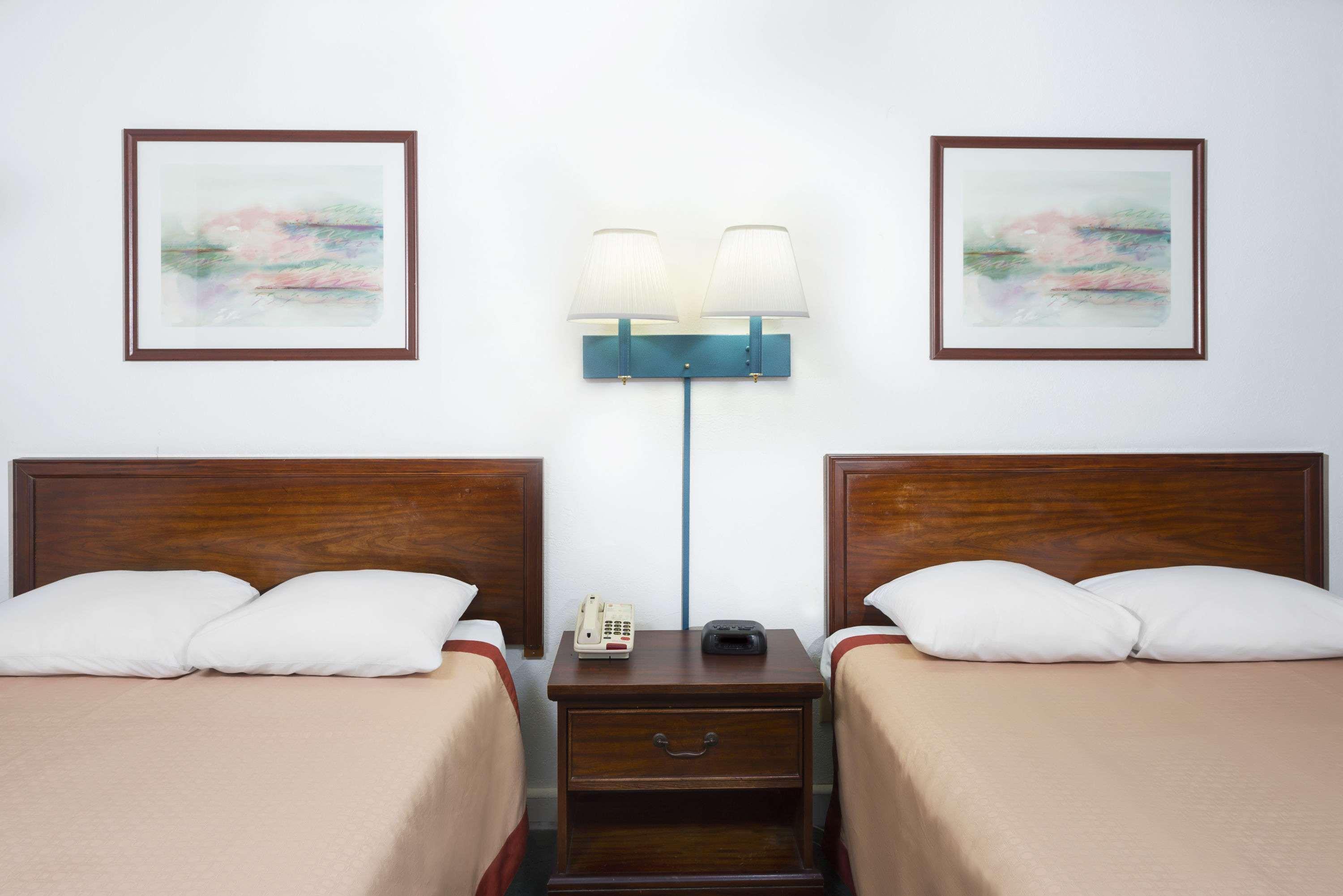 Super 8 By Wyndham Taylorville Il Ngoại thất bức ảnh