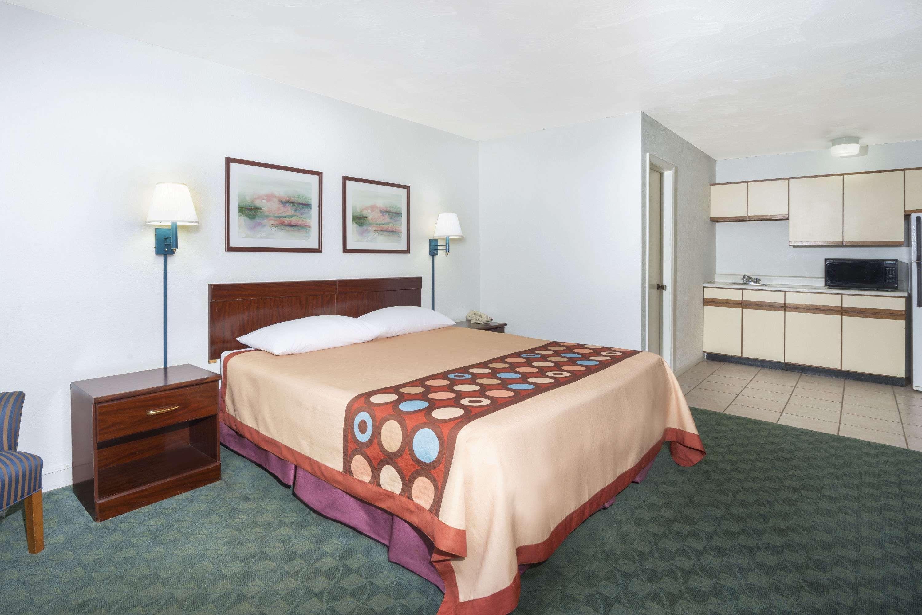 Super 8 By Wyndham Taylorville Il Ngoại thất bức ảnh
