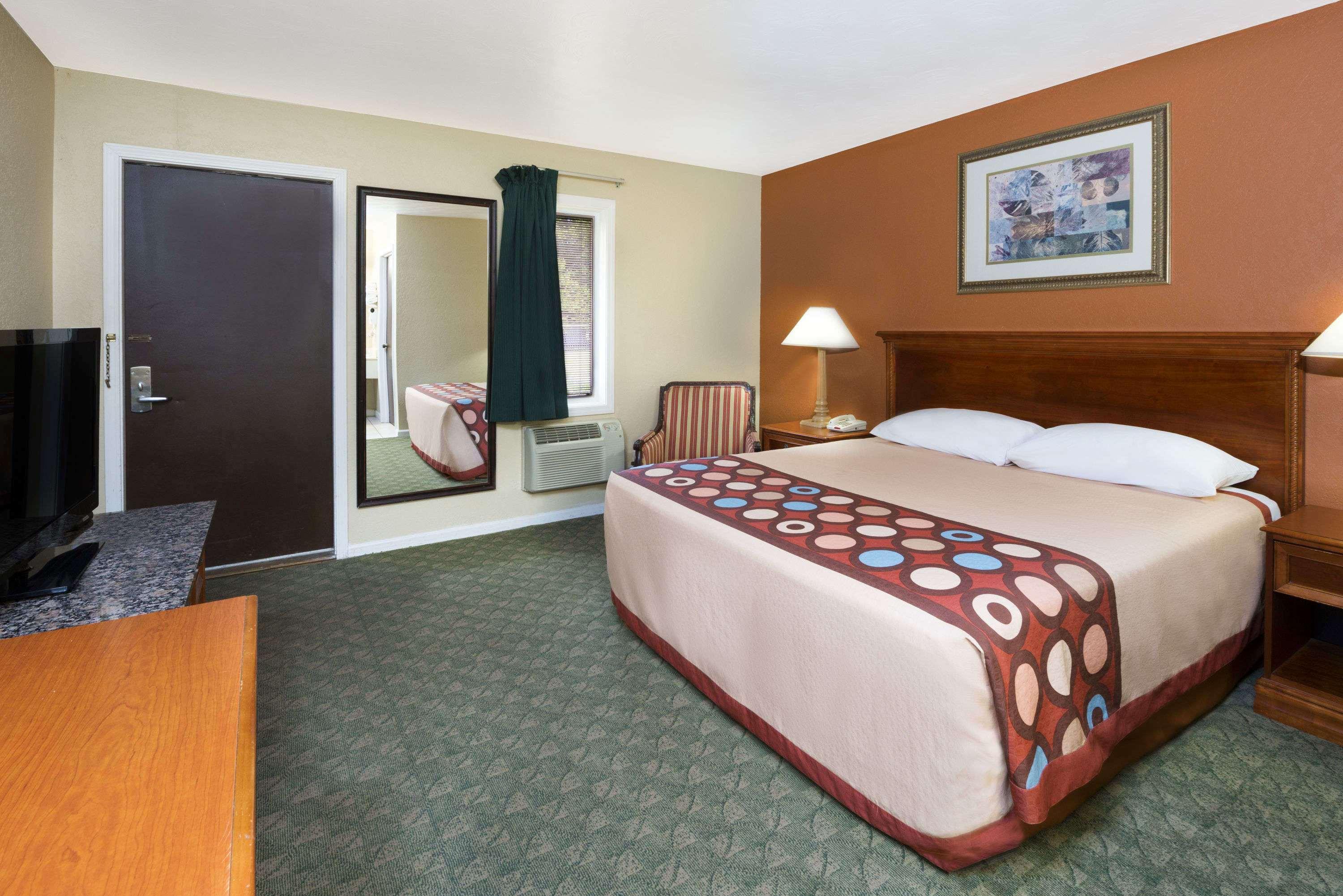 Super 8 By Wyndham Taylorville Il Ngoại thất bức ảnh